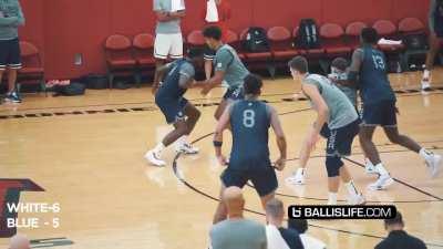 [Highlight] Walker Kessler picks off the pass from Anthony Edwards and handles the ball down court for a transition dunk