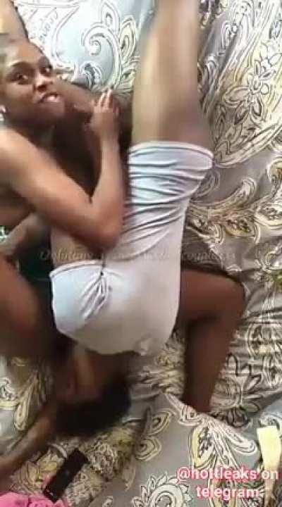 Ebony girl giving beautiful 69 head