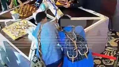 Ладью мою вздумал бить, личинка кожаных ублюдков?!