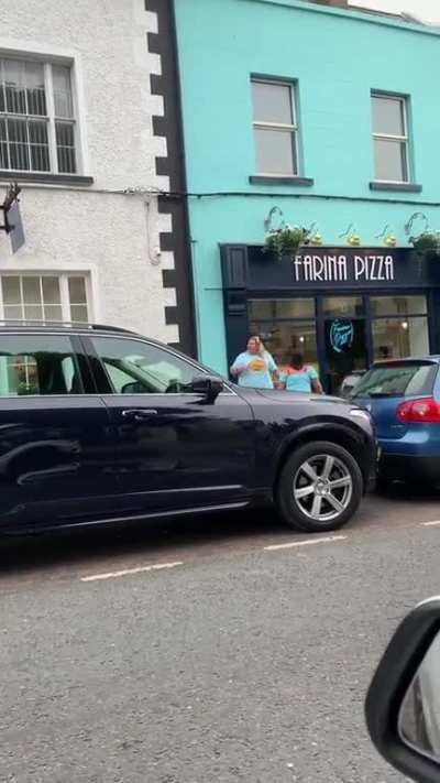 Boohoo Bodywarmer (not my video)