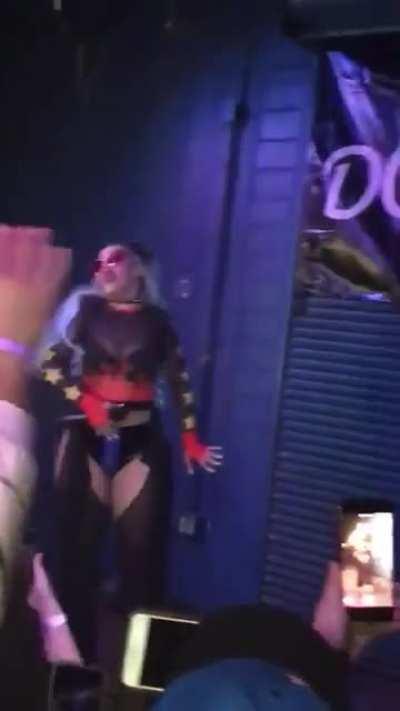 Doja bitch I’m thick bitch I’m thick