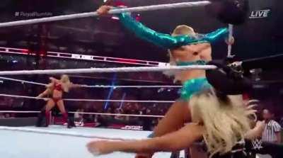 Embracing her future finisher from a Veteran