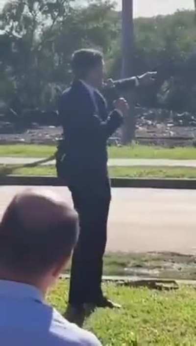 Pullaro esta totalmente desesperado. Salio a putear a Mercado Libre y dice que el mega impuestazo a Santa Fe solo es para las operaciones en negro no registradas ¿Como le pones impuestos a algo que no está registrado? Kjjj