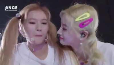 SaiDa - Sana & Dahyun