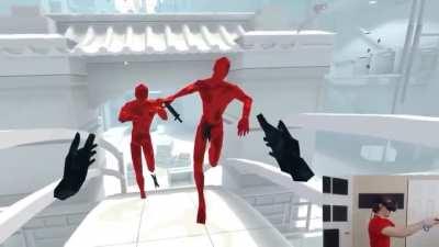 Short streamer assaulted