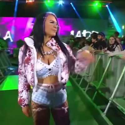 Cora Jade entrance (10/27/24)