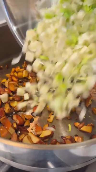 Chicken thigh chicken pot pie