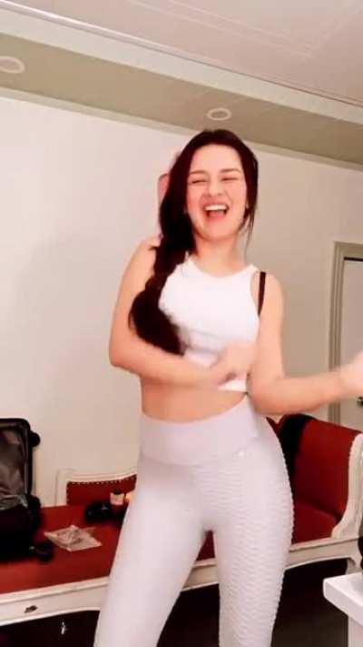 This Sub Favorite Fuck Doll Avneet Kaur never Disppapoint and Showing her Fatt Ass in Tight Leggings will make you Jerk over her