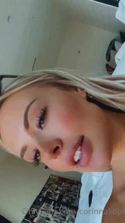Corinna Kopf new video💙 Her full, up to date OnlyFans content mega folder⬇️