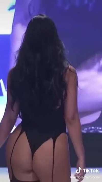 thicc ass korean
