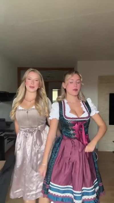 Saskia & Jana