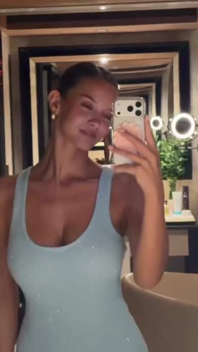 Nicola in blue dress - IG November 2025