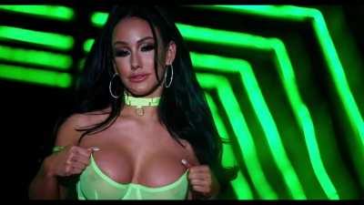 Jennifer White cum covered milf