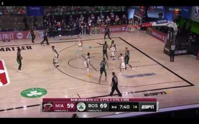 Love this moment. Crowder adjusting us into zone, immediate turnover and subsequent huge 3rd Quarter run