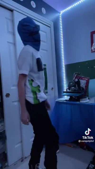 bro think he carti ☠️