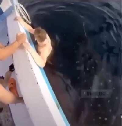 With friends like that, you shouldn’t have skipped arm day.