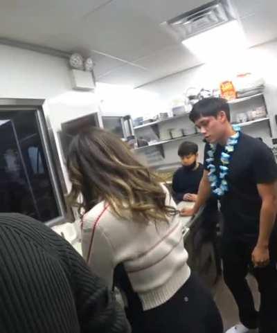 pokimane Is Such A Very Thicc Girl 😍 🤩