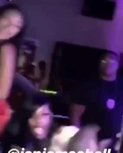 Sluts boobs almost fell out💦🍆