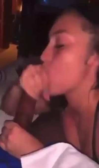 her ass and feet up at the end😮‍💨