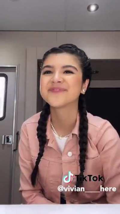 Even Josh Peck Poked Fun At Former Co-Star Miranda Cosgrove’s Appreciation For 🤬