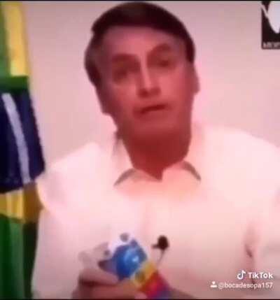 A caminho de saturar o meme😔👉👈