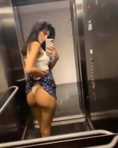 Oops 🙊 someone's eyes 👀