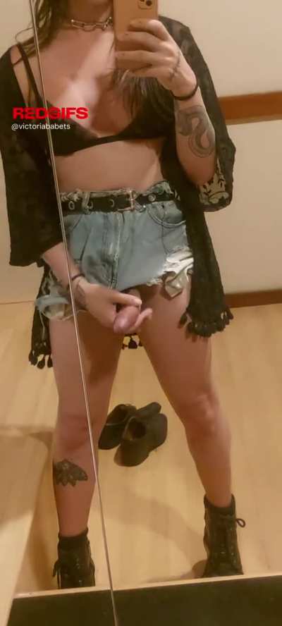 I swear i'm not a bottom 😭