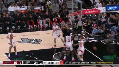 [Highlight] Wembanyama takes off from inside the three point line for the dunk