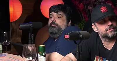 depois de misturar vinho, xeque mate, ice e chá de fita, o nosso goat já tava em outra dimensão