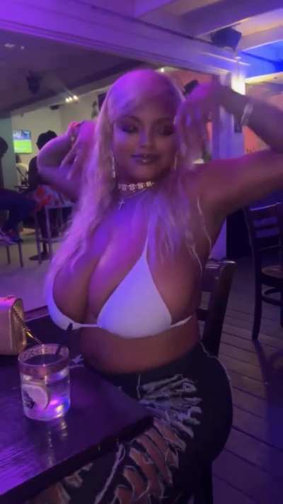 Lavish Styles Instagram Story 4/5 (@thereallavishs2)