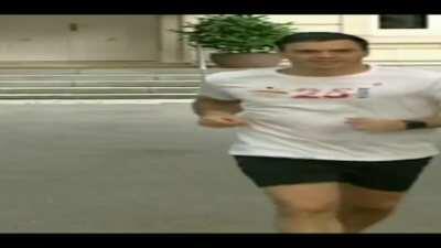 Wide Pedro Sánchez running🥵🥵