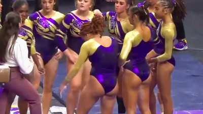 Bunz 🍑 of Beauty from LSU 💜💛🤍🐯