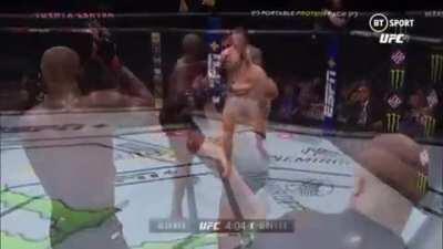 Dominick Reyes landing shots on Jon Jones