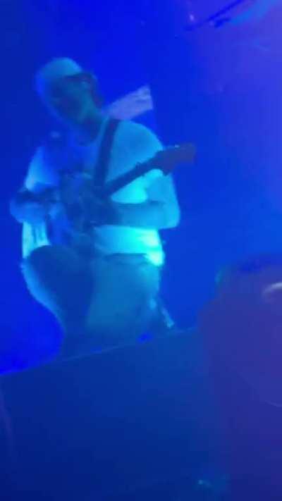 When I blew Tom a kiss ð