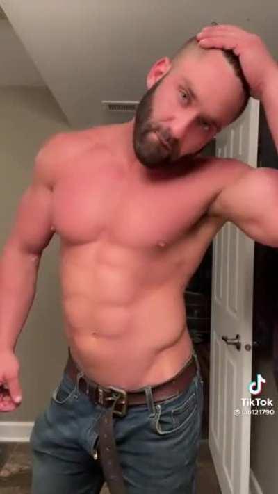 “UR KISS IS ON MY LIST 🤩🤩” -probably the beach whale in my earlier post