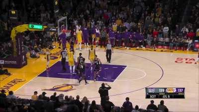 [Highlight] LeBron finds Melo for the clutch three to keep the Lakers in it