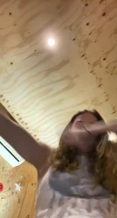 wcgw trying to pull apart a slime