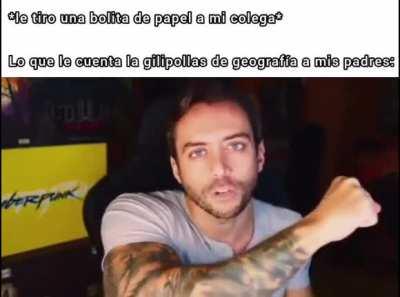 le tiro una bola de papel a mi colega