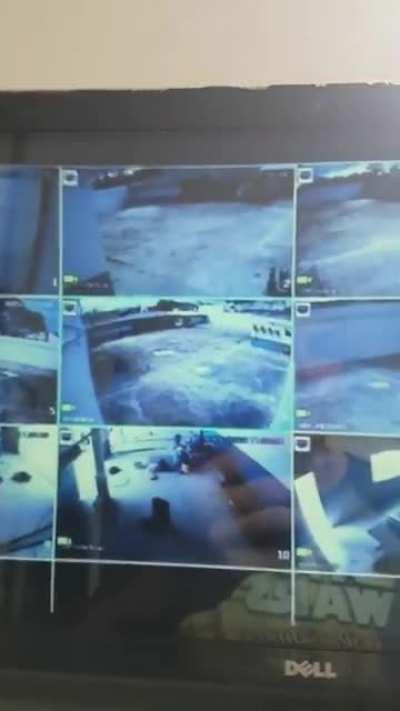 Olha pelo lado bom... Se ele reconheceu a voz ele tambem sabe das estratégias!