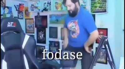 Perdi o original,mas tem esse ai