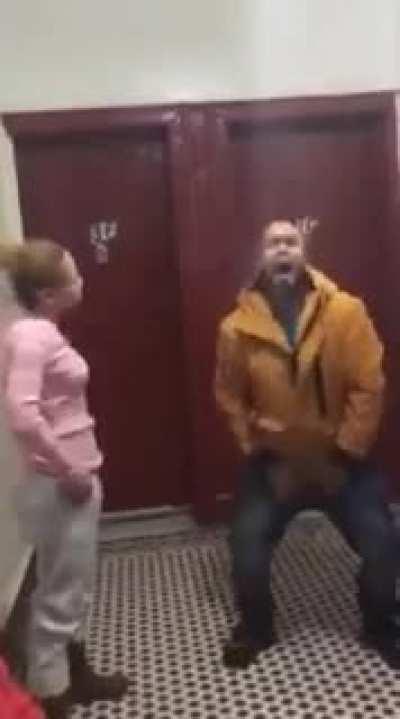 When deaf people fight