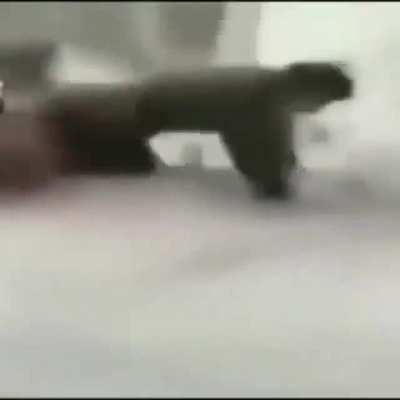 Esquerriririrrirriiriririi