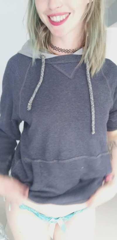 Tiny tiddy comfy hoodie flash!