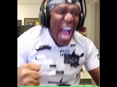 F1 fans reaction on lap 32