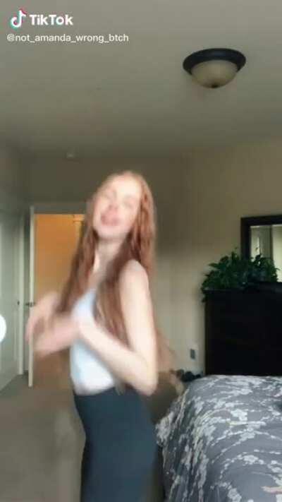 I love skinny girls, and this one is just so fucking cute too 🥵