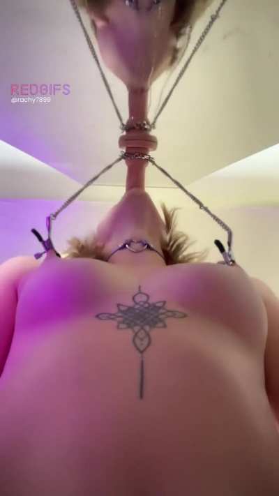 Who’s cleaning the mirror up for me after? 😜