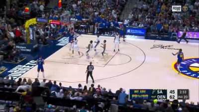 [Highlight] Jokic with the transition tomahawk