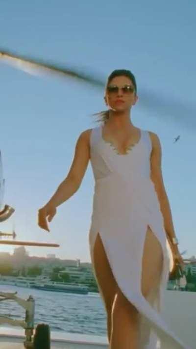 This scene of Deepika Padukone's never gets old
