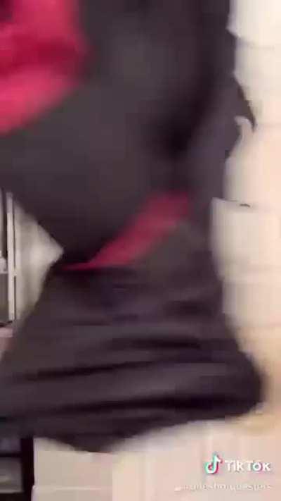 Just another day for the Bard. (One Shot Questers)