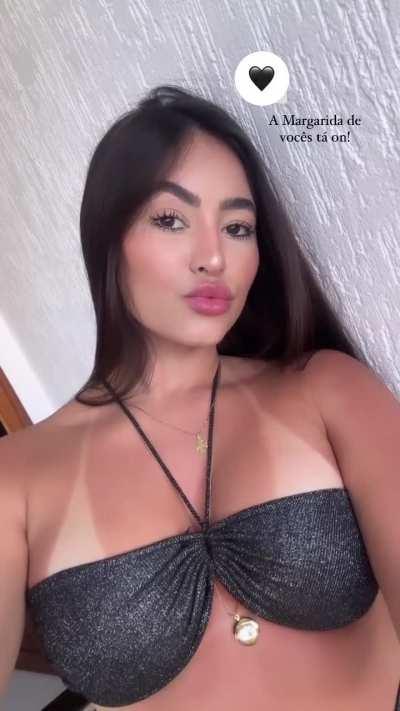 Ela some, mas volta ♠️